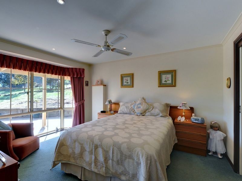 18 James Street, Kinglake VIC 3763