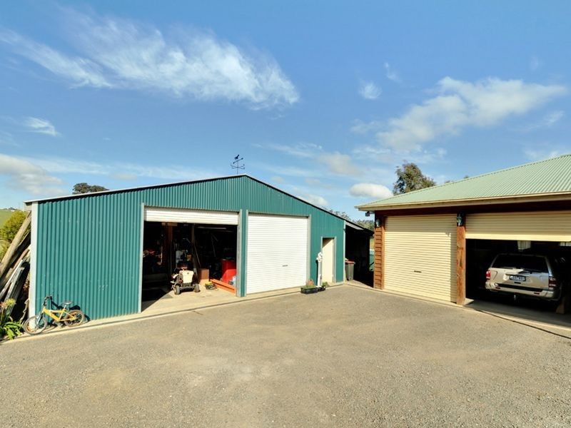 18 James Street, Kinglake VIC 3763