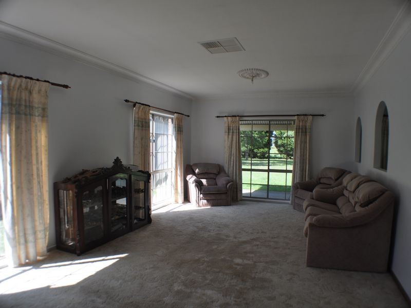 142 Bruces Creek Road, Whittlesea VIC 3757