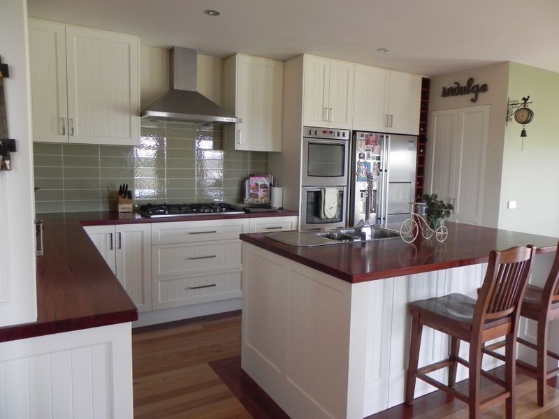 14 Pineridge Road, Kinglake West VIC 3757