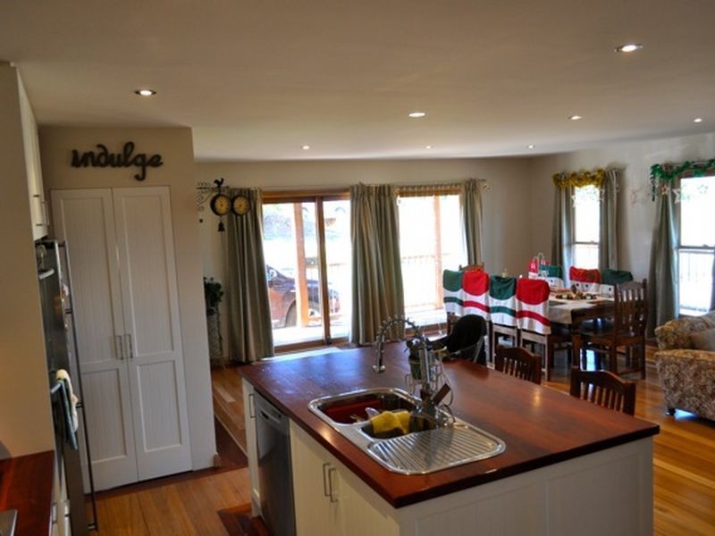 14 Pineridge Road, Kinglake West VIC 3757