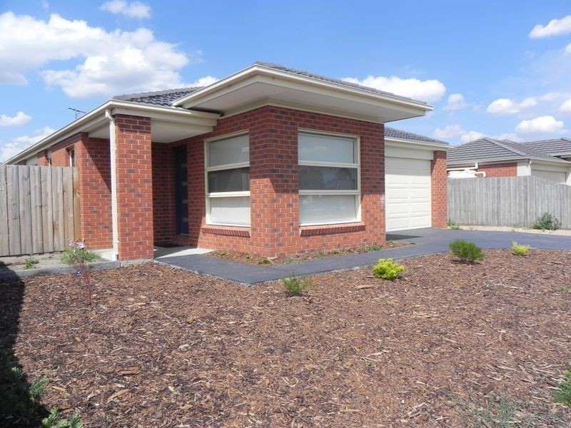 34 Ovens Circuit, Whittlesea VIC 3757