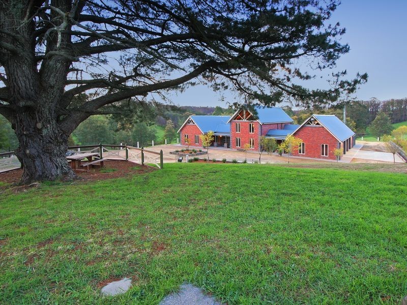 3022 Healsville Kinglake Road, Kinglake VIC 3763