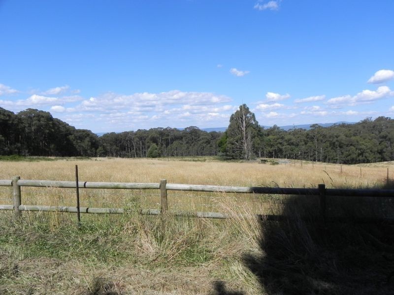 674 Extons Road, Kinglake Central VIC 3757
