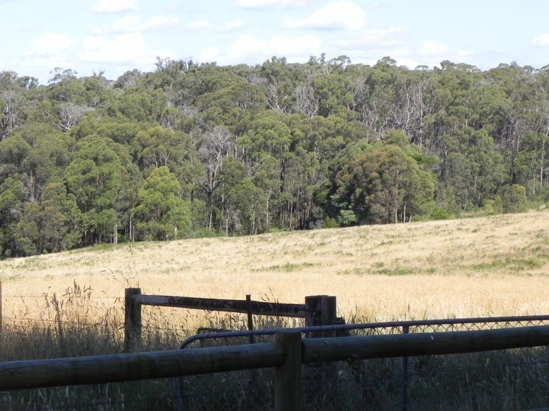 674 Extons Road, Kinglake Central VIC 3757