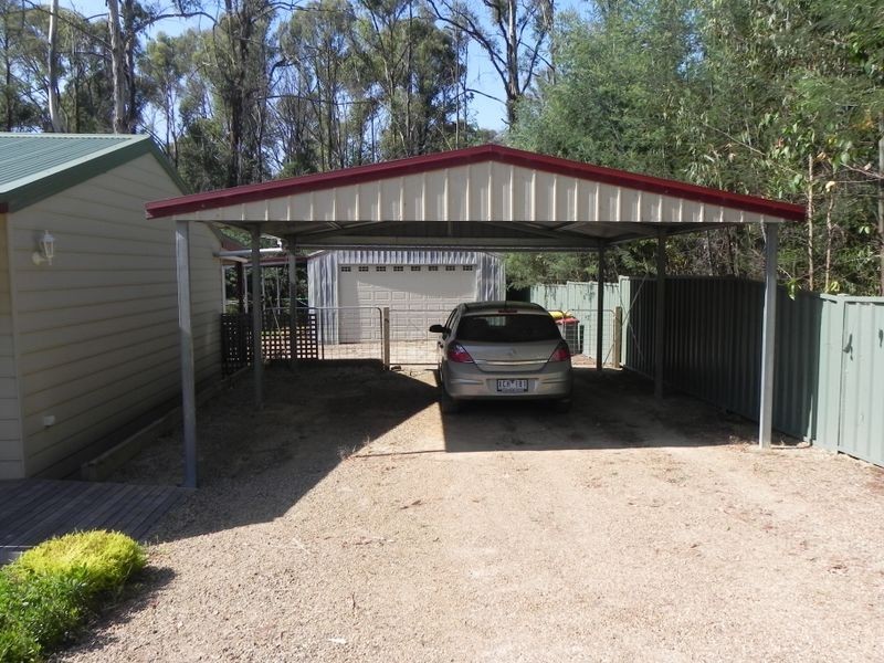 62 Silver Parrot Road, Broadford VIC 3658