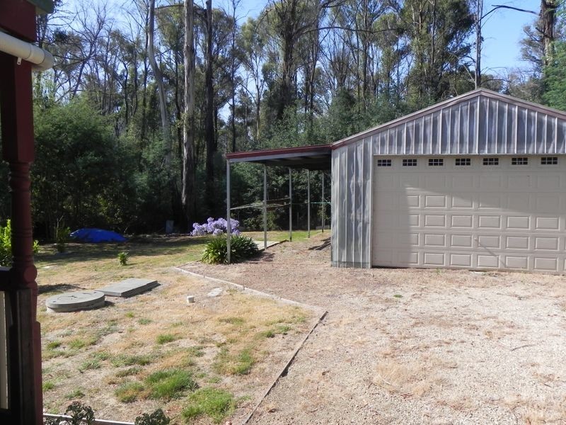 62 Silver Parrot Road, Broadford VIC 3658