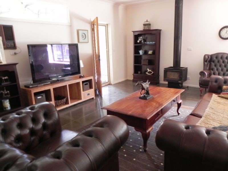 265 Watsons Road, Kinglake West VIC 3757