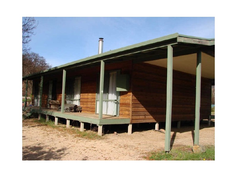 36 Riverside Crescent, Flowerdale VIC 3717