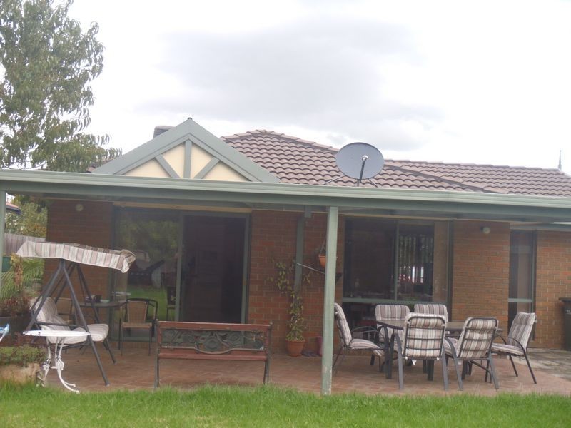 15 Fiona Place, Whittlesea VIC 3757