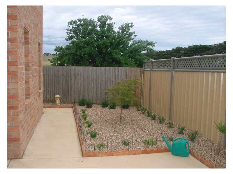 16 Gardenia Place, Whittlesea VIC 3757