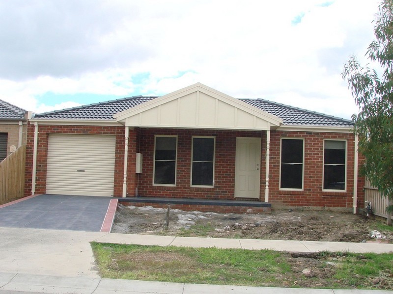 8 Oven Circuit, Whittlesea VIC 3757