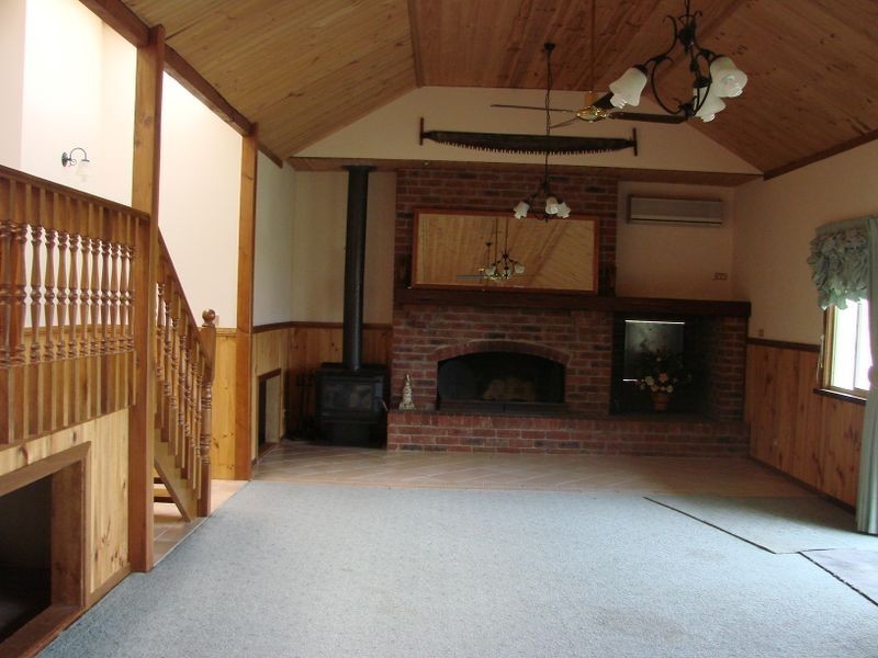 15 James Street, Kinglake VIC 3763