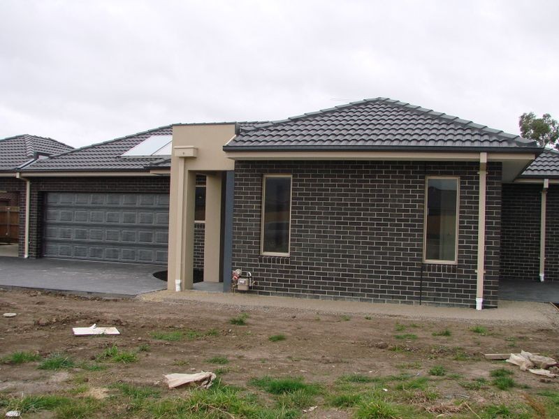 2/37 Campaspe Drive, Whittlesea VIC 3757