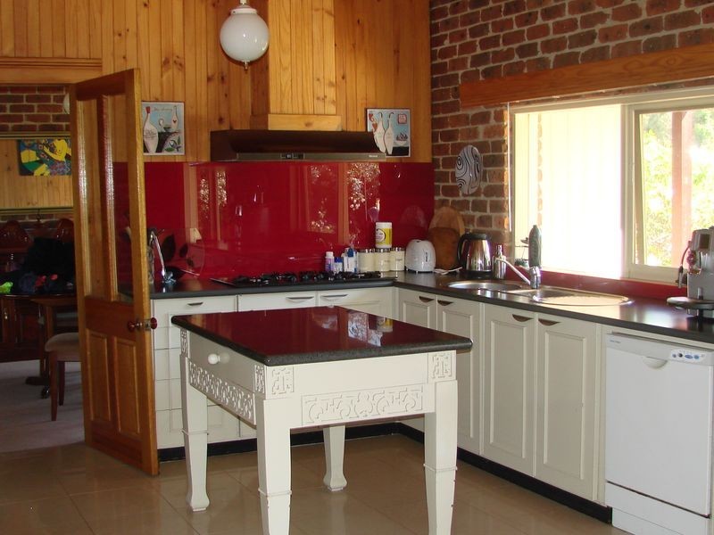 115 Tenth Avenue, Eden Park VIC 3757