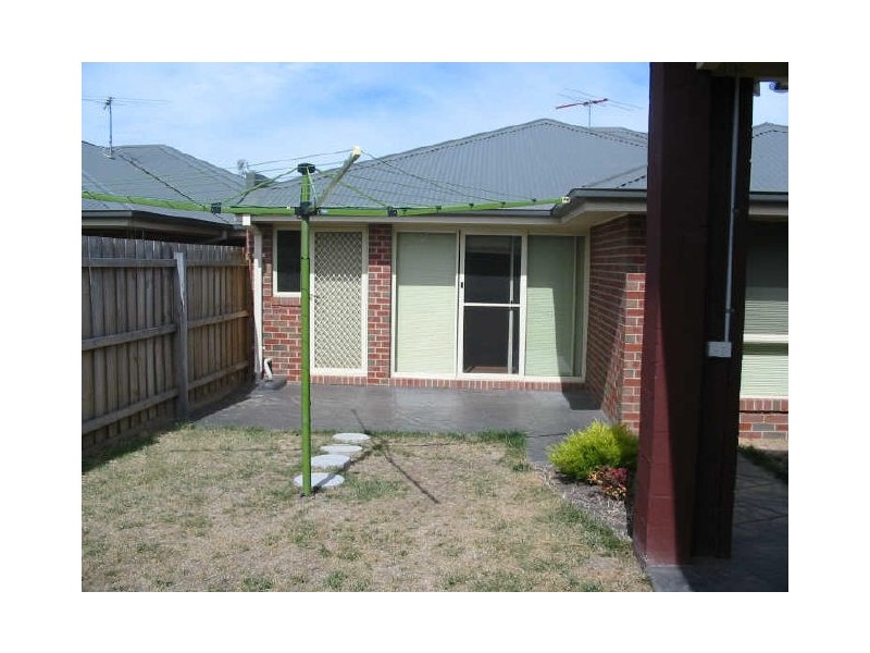 4 Bellbird Drive, Whittlesea VIC 3757