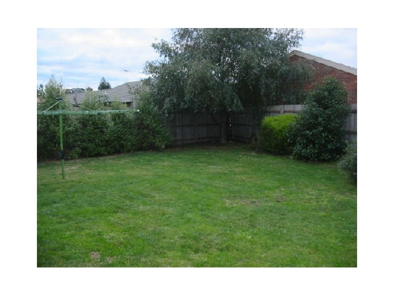 5 Hilda Place, Whittlesea VIC 3757