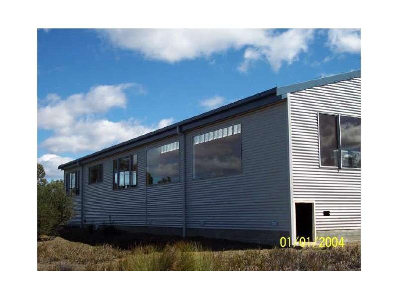 2/14 Flacks Road, Coles Bay TAS 7215