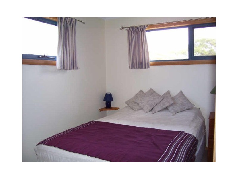 6 Swanwick Drv, Coles Bay TAS 7215