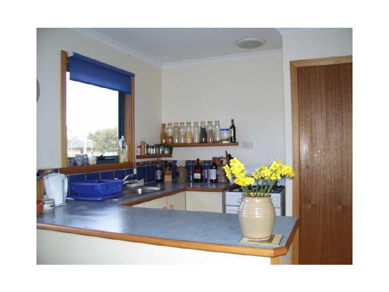 6 Swanwick Drv, Coles Bay TAS 7215