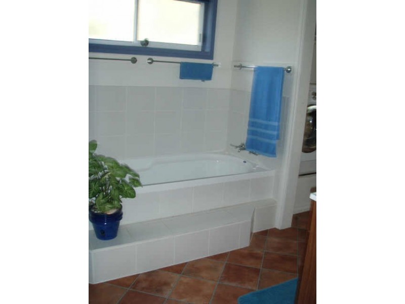 21 Banksia Street, Bicheno TAS 7215