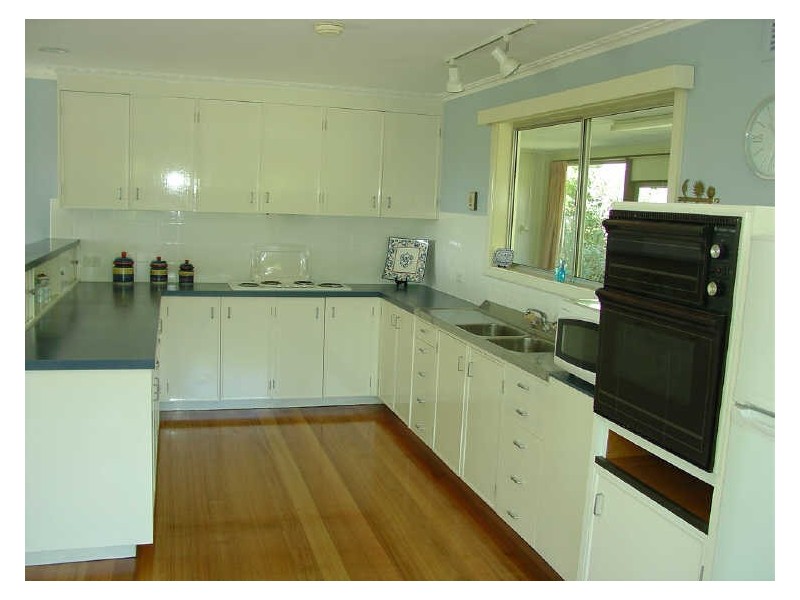 122 Tasman Highway, Bicheno TAS 7215