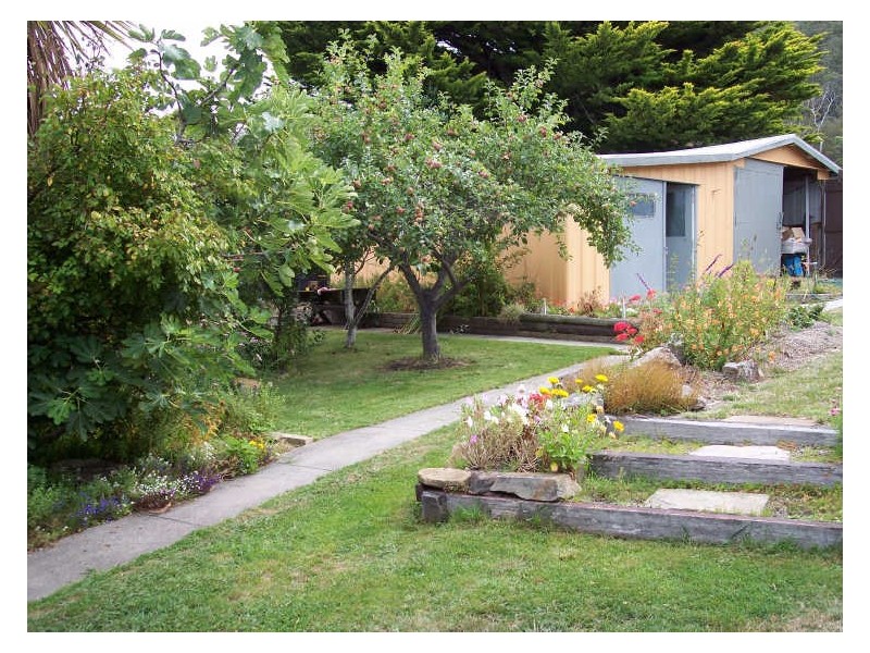 122 Tasman Highway, Bicheno TAS 7215