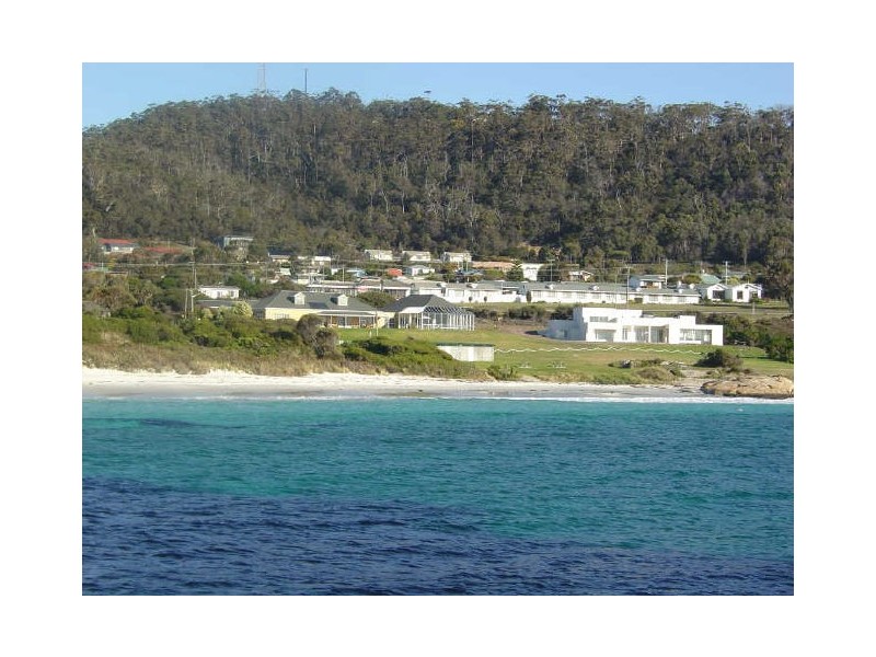 2 Jetty Road, Bicheno TAS 7215