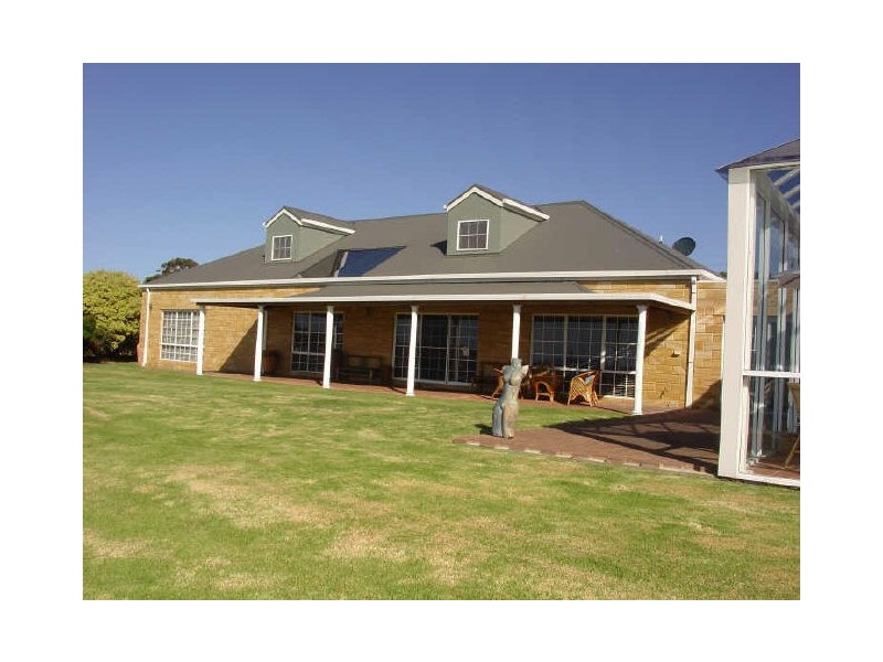 2 Jetty Road, Bicheno TAS 7215