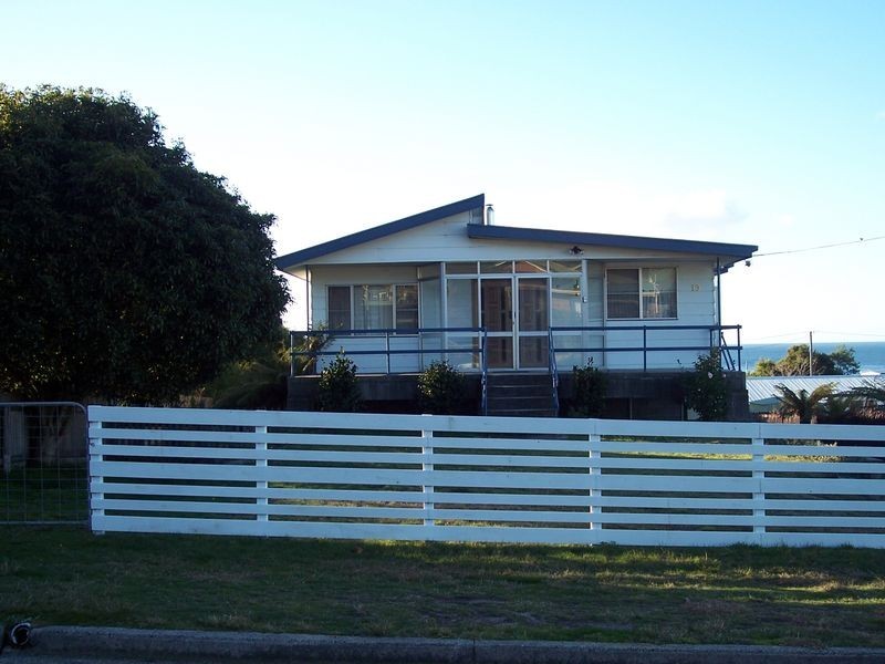19 Banksia Street, Bicheno TAS 7215