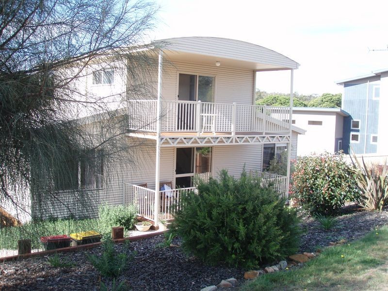 40 Hazards View Drive, Coles Bay TAS 7215