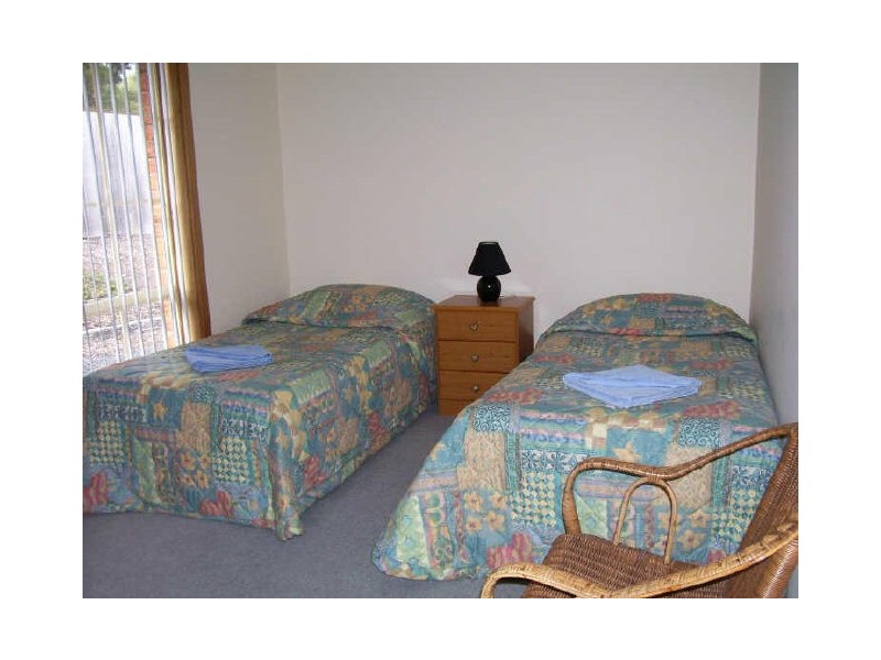 Unit 2 – 1 Bradley Drive, Coles Bay TAS 7215