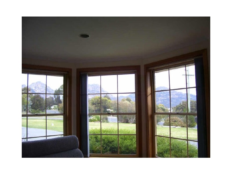 Unit 2 – 1 Bradley Drive, Coles Bay TAS 7215