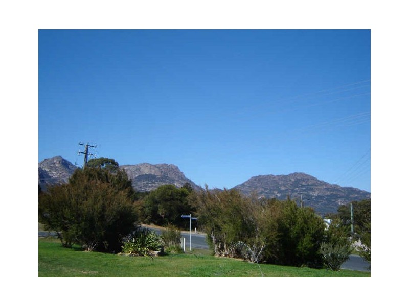 Unit 2 – 1 Bradley Drive, Coles Bay TAS 7215