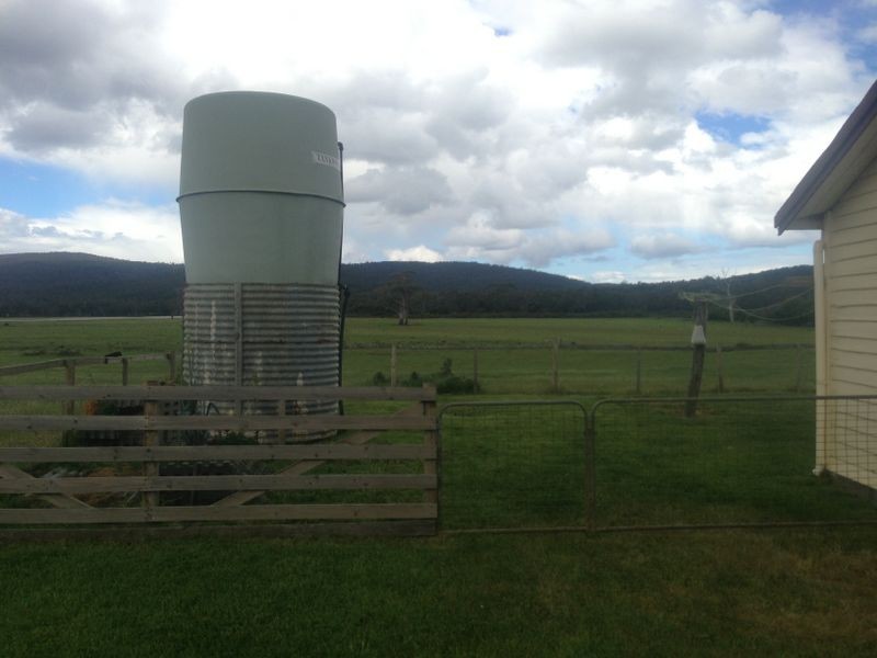 498 Old Coach Road, Cranbrook TAS 7190