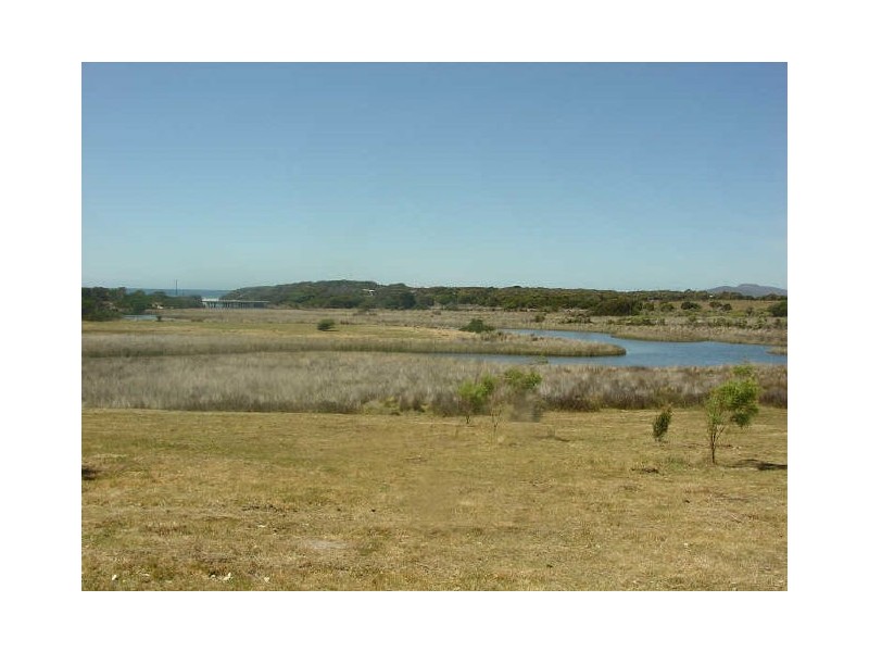 Cnr Deals Rd & Tasman Hwy, Douglas River TAS 7215