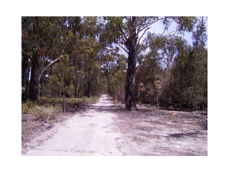 Coles Bay Road/Cnr Friendly Beaches Road, Coles Bay TAS 7215