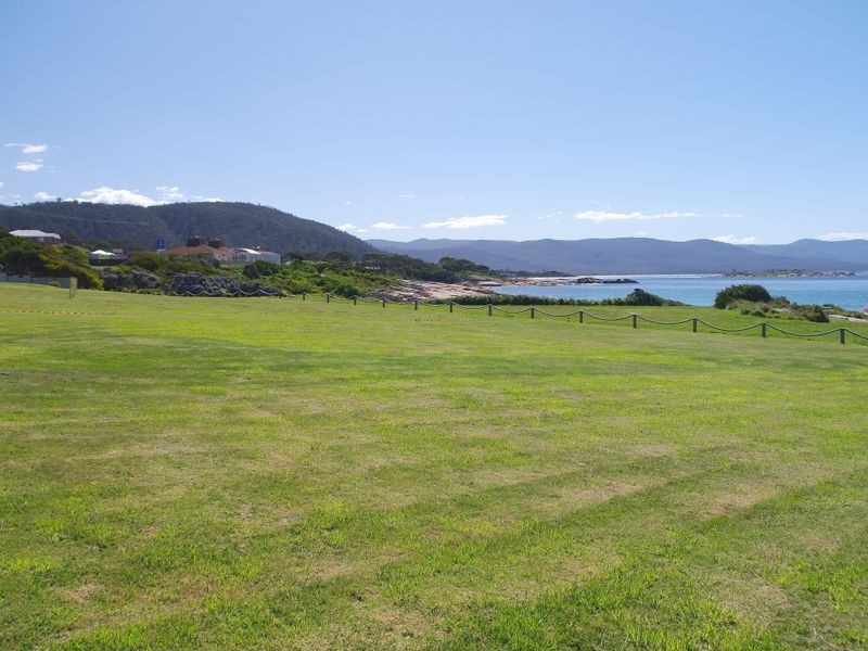 12 Jetty Rd, Bicheno TAS 7215