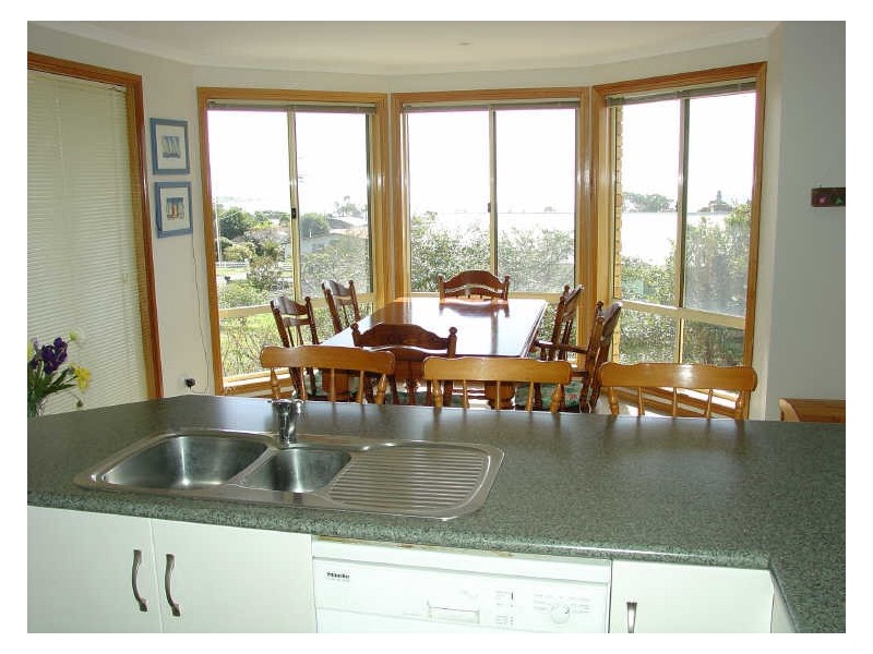 11 Sinclair St, Bicheno TAS 7215