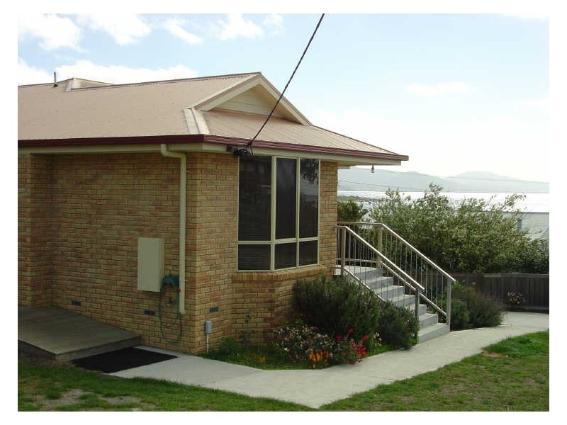 11 Sinclair St, Bicheno TAS 7215