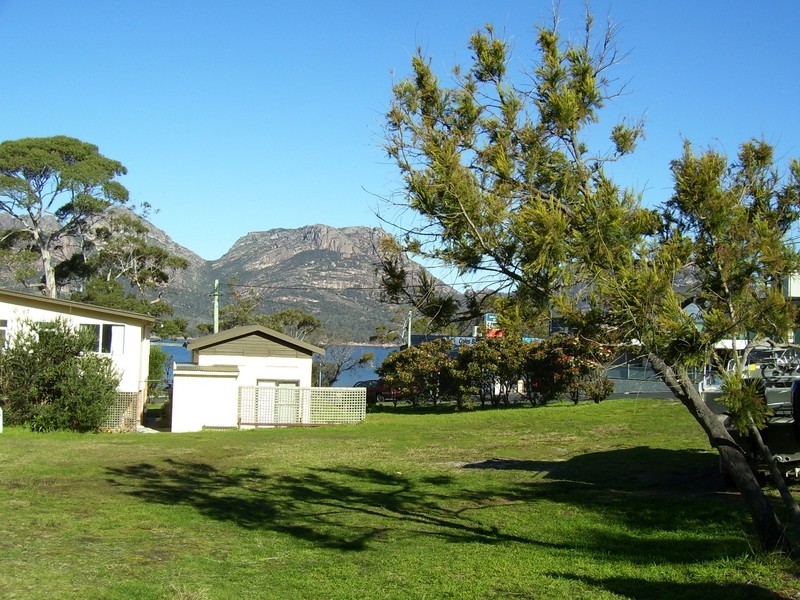 4 Garnet Ave, Coles Bay TAS 7215