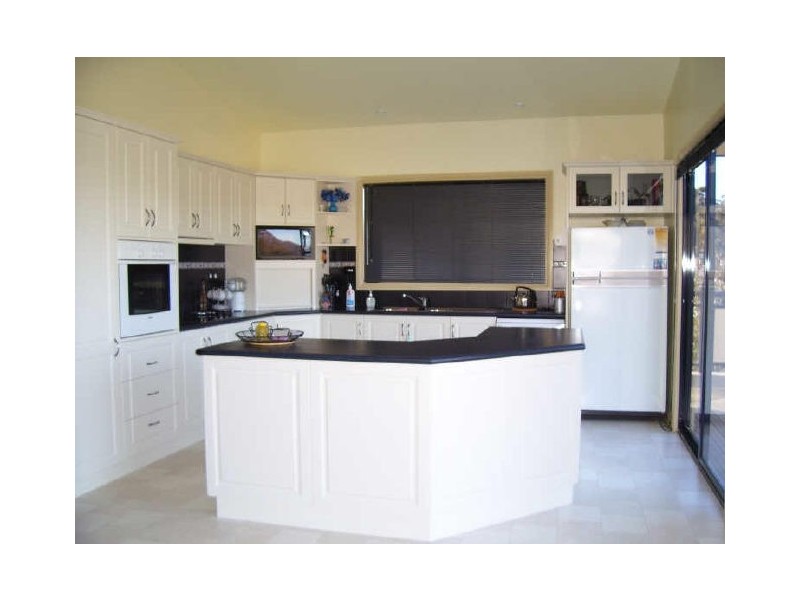 17 Bradley Drive, Coles Bay TAS 7215