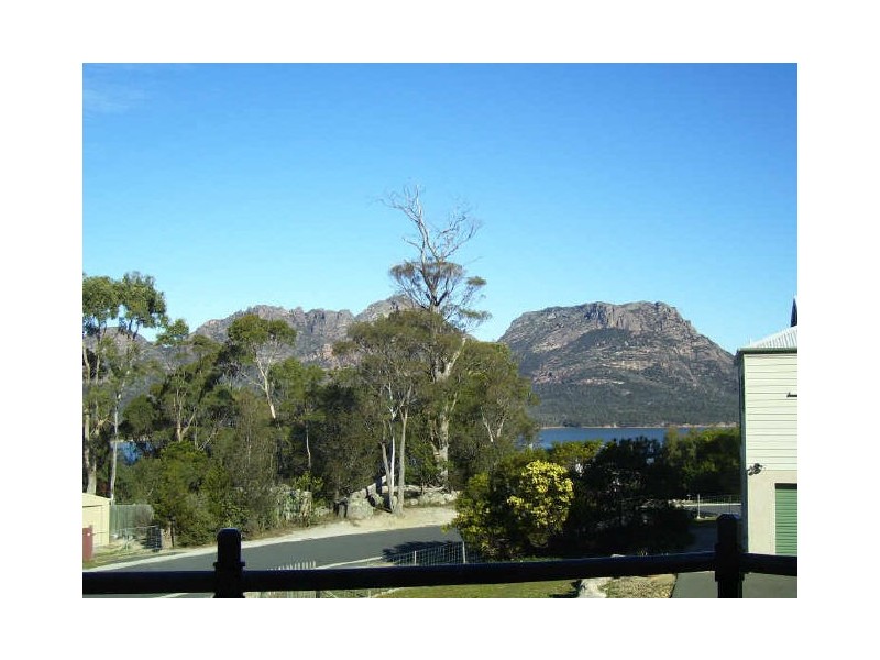 17 Bradley Drive, Coles Bay TAS 7215