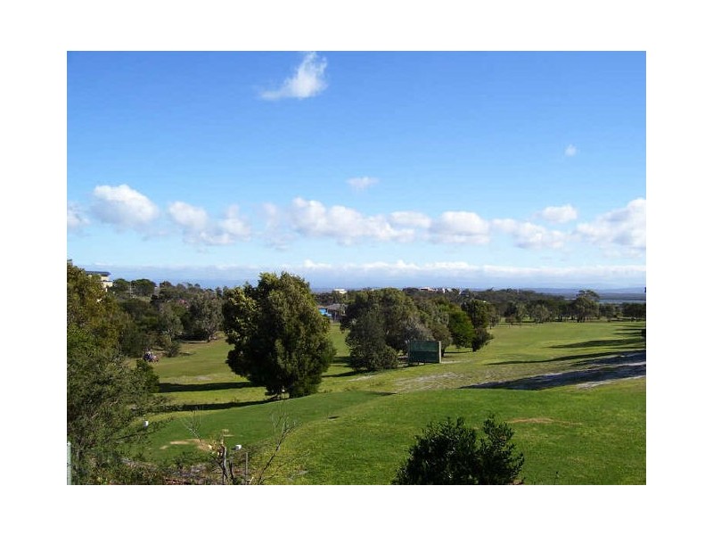 17 Muirs Place, Coles Bay TAS 7215