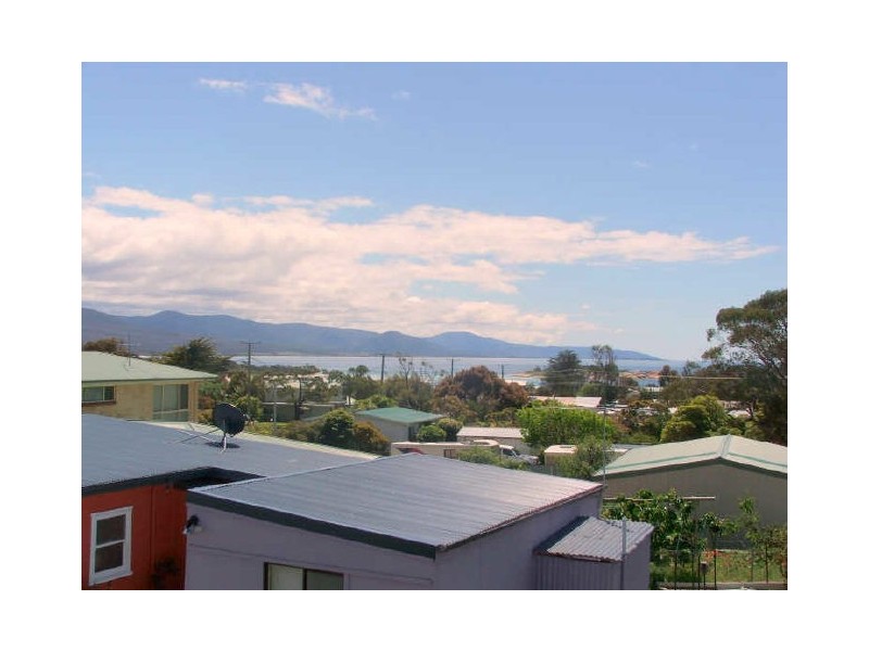 42 Gordon St, Bicheno TAS 7215