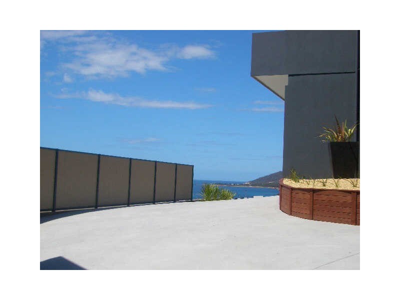 U2/32 Douglas St, Bicheno TAS 7215