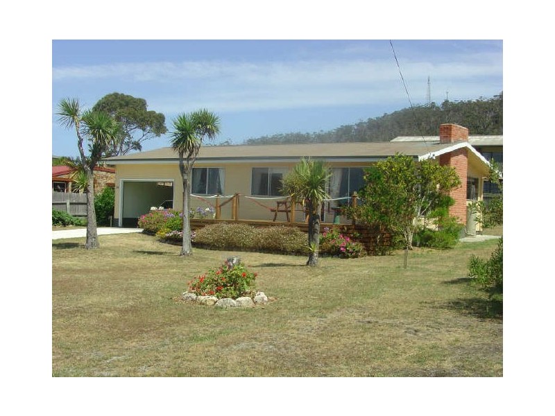 24 Tasman Hwy, Bicheno TAS 7215