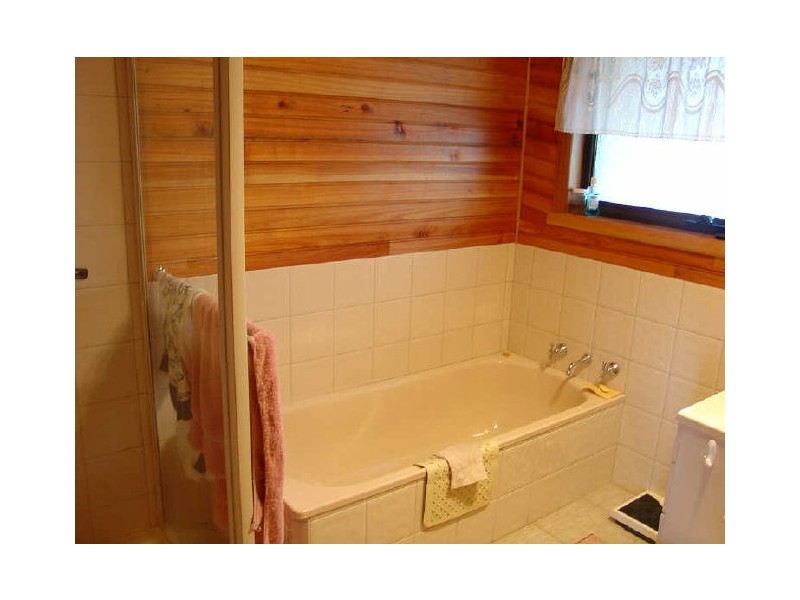 20 Banksia Street, Bicheno TAS 7215