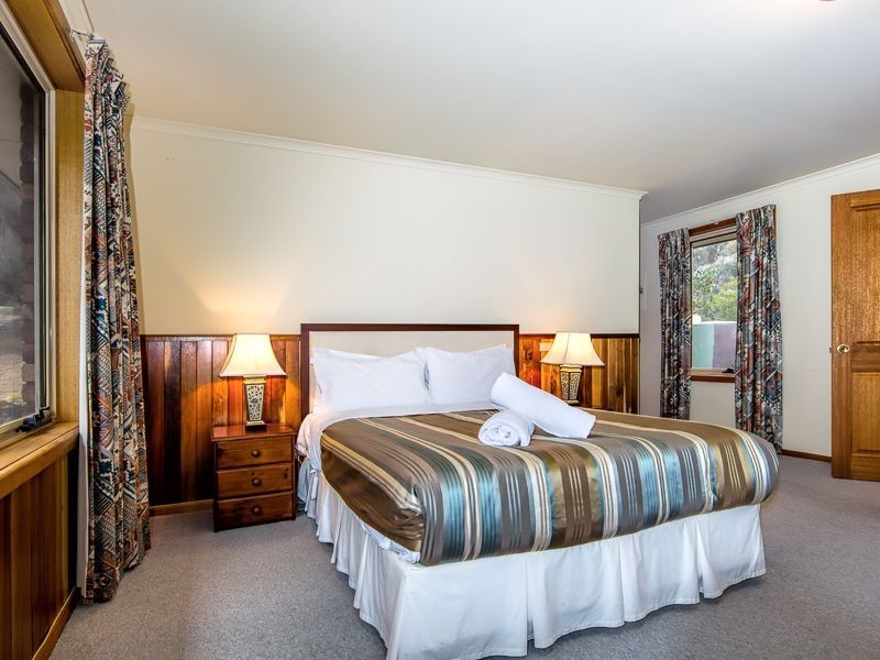 RA31 Oyster Bay Court, Coles Bay TAS 7215