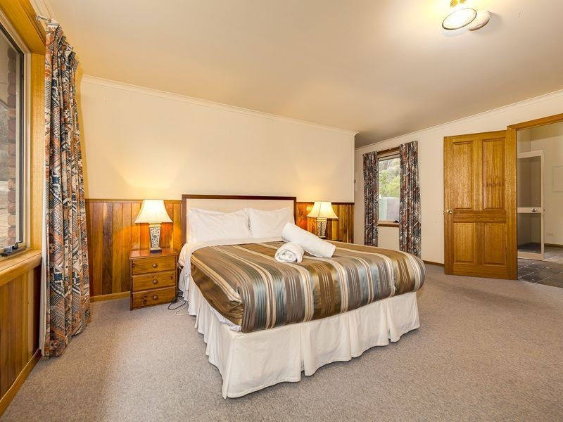 RA31 Oyster Bay Court, Coles Bay TAS 7215